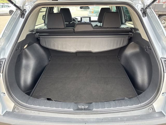 Used 2025 Toyota Corolla Cross LE AWD/4WD image 15