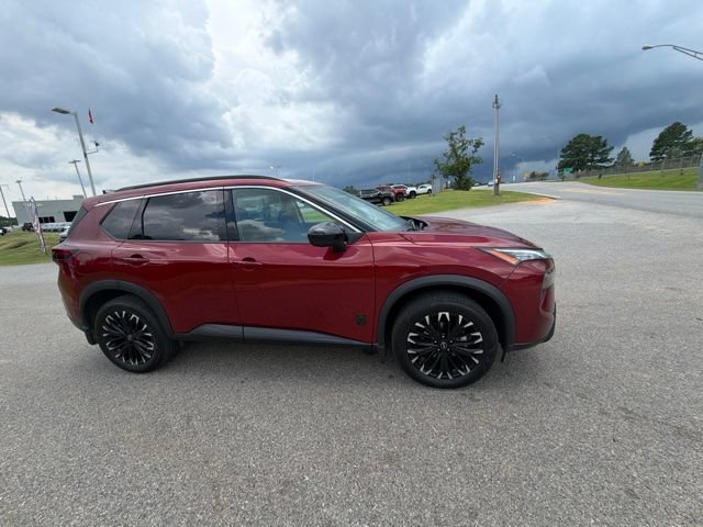 Used 2026 Nissan Rogue Dark Armor FWD image 2