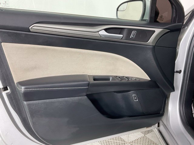 Used 2017 Ford Fusion S FWD image 11