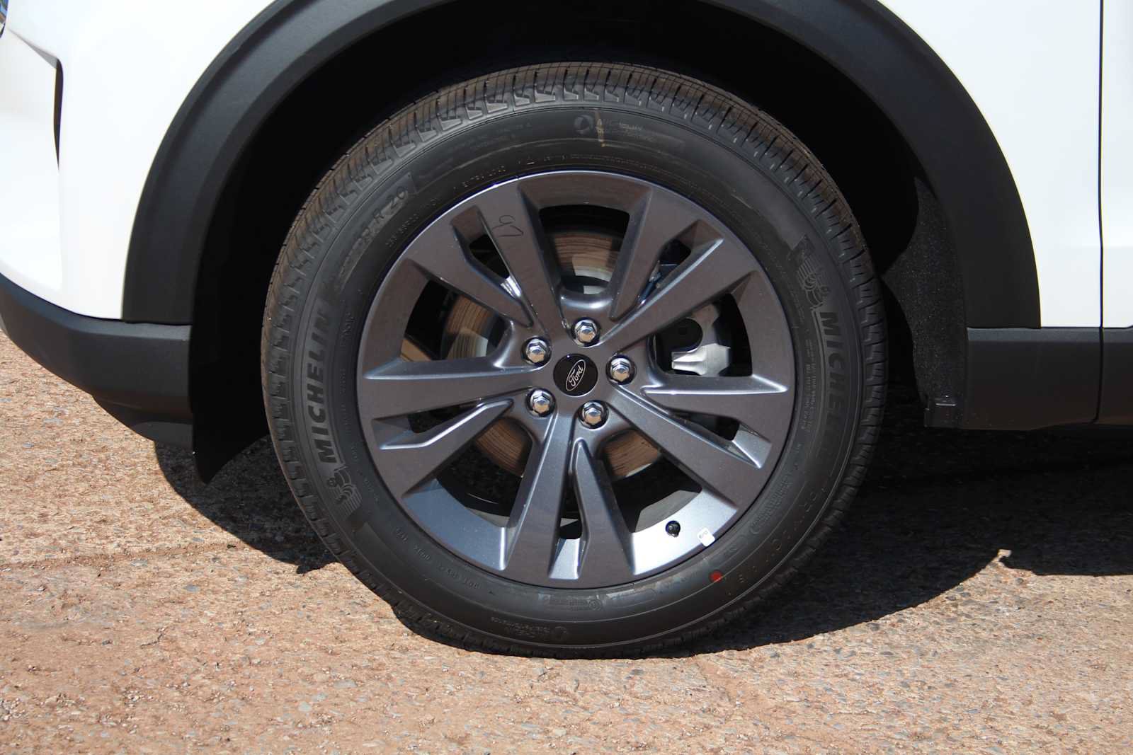 New 2026 Ford Explorer Active w/ Active Comfort Package AWD/4WD image 17