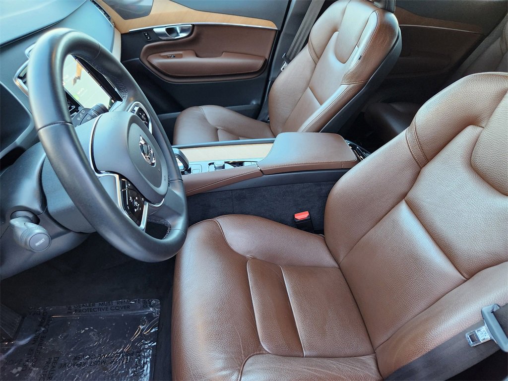 Used 2023 Volvo XC90 B5 Plus image 5