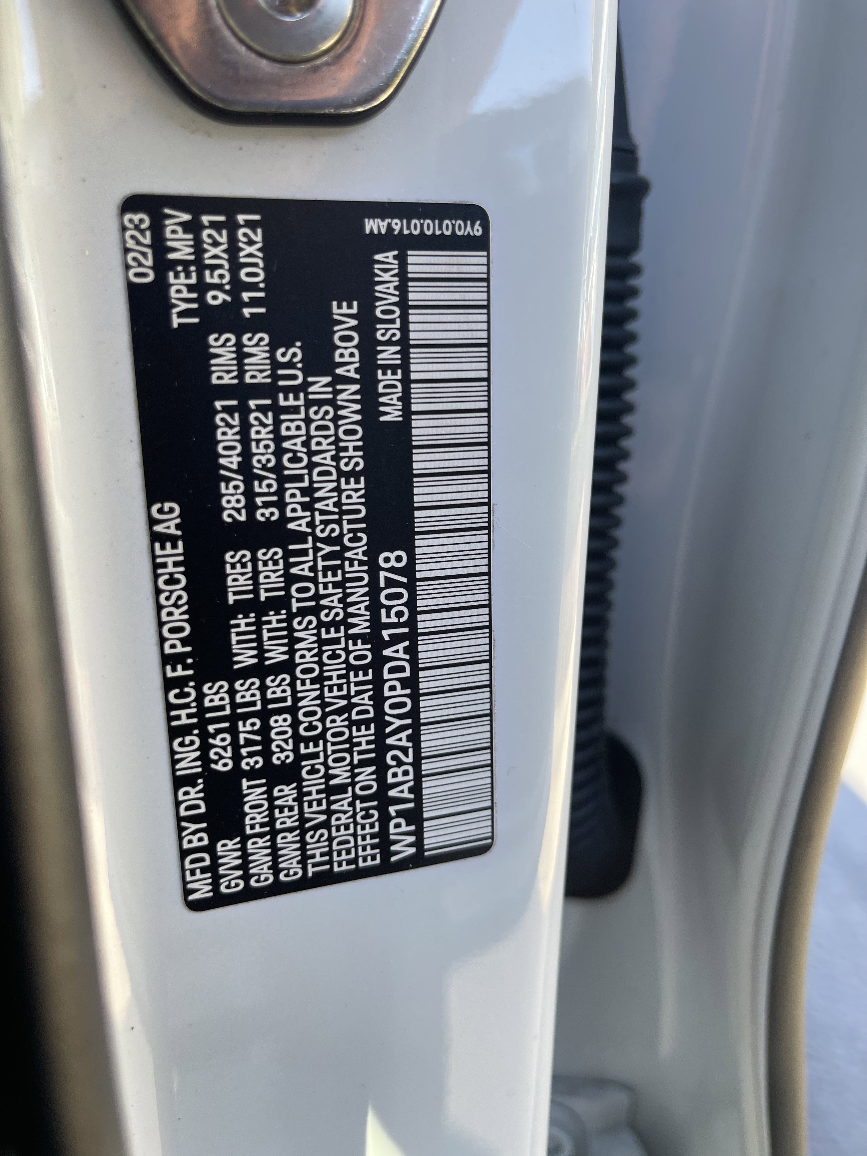 Used 2023 Porsche Cayenne S image 37