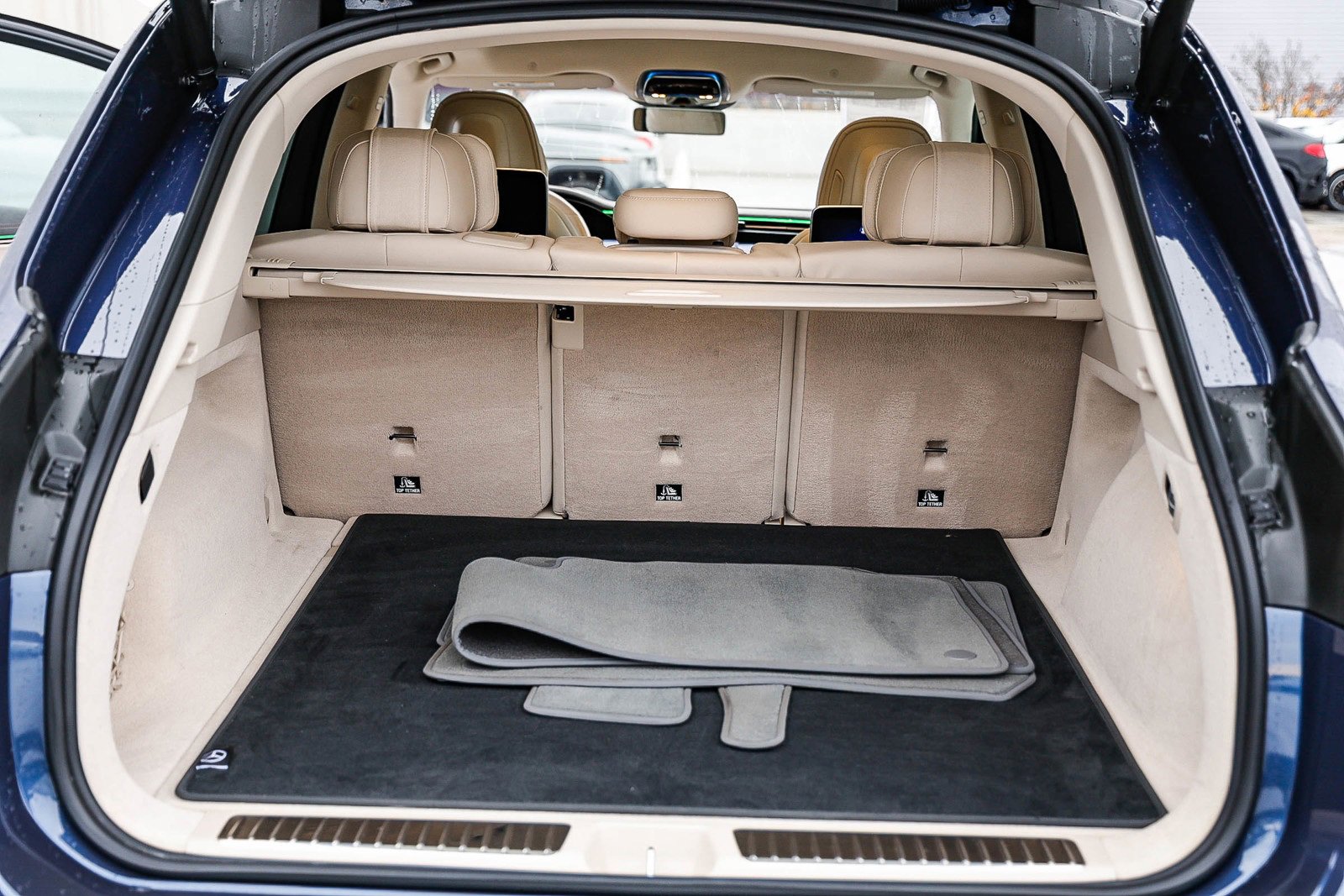 Certified 2023 Mercedes-Benz EQS 580 4MATIC SUV image 29