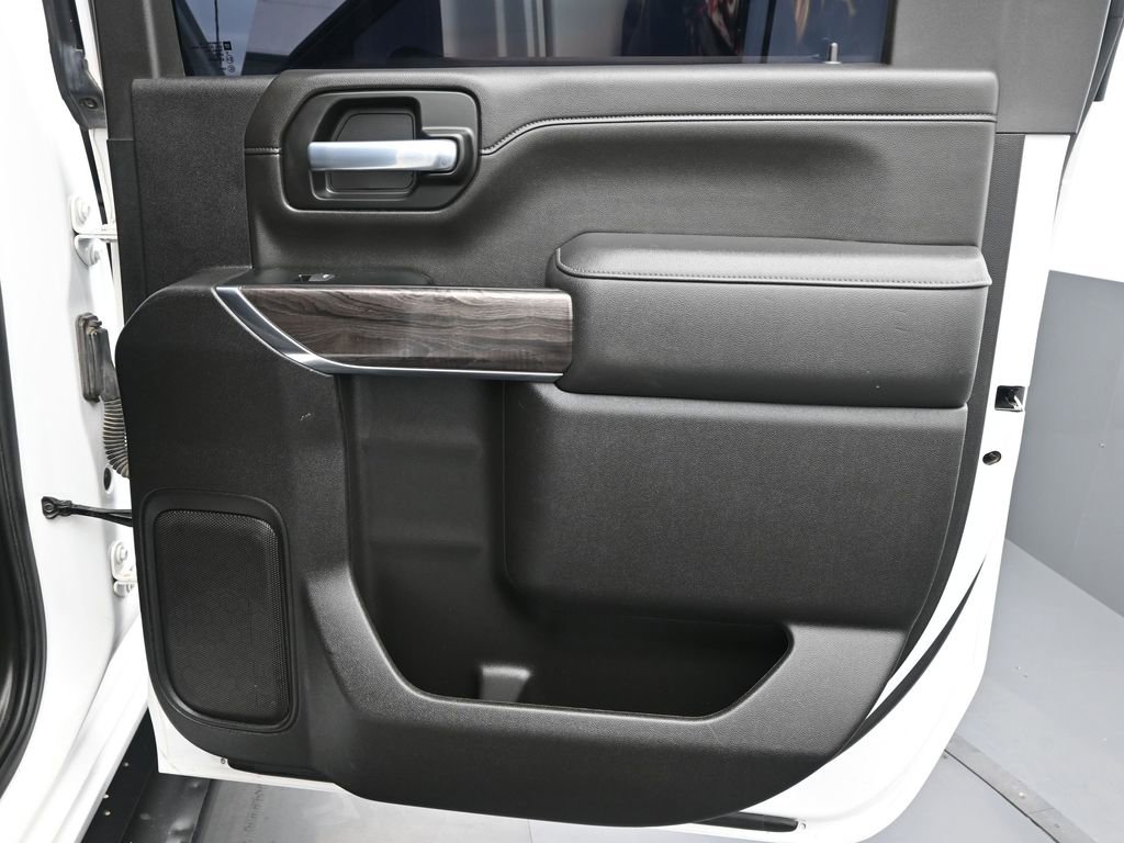 Used 2023 Chevrolet Silverado 2500 LTZ w/ Gooseneck/5TH Wheel Package image 9