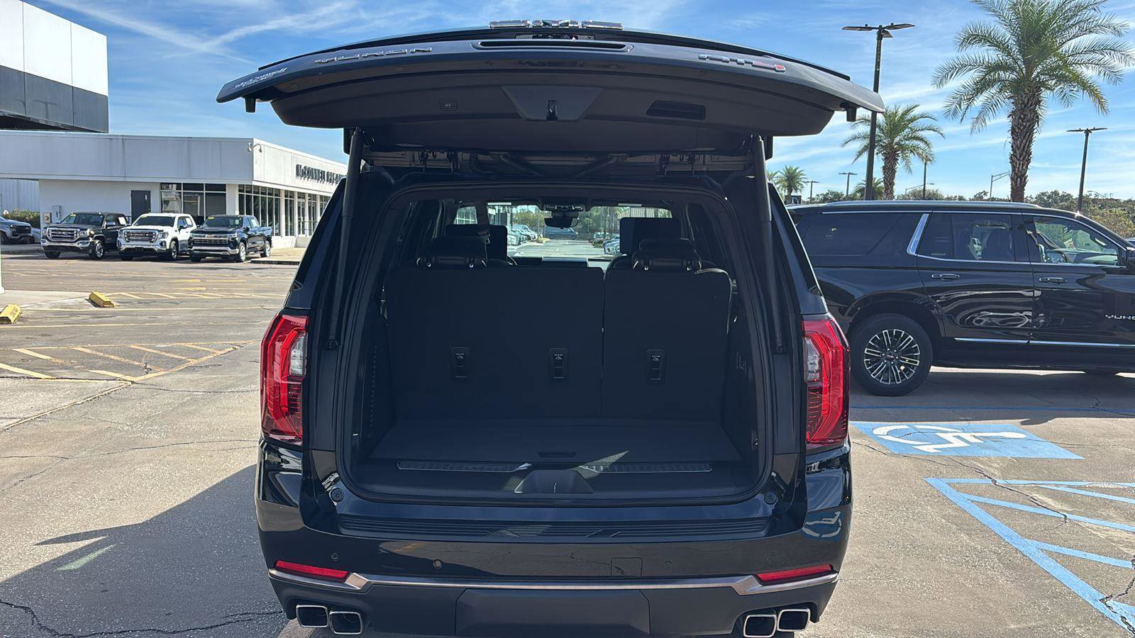 New 2026 GMC Yukon AT4 Ultimate image 19