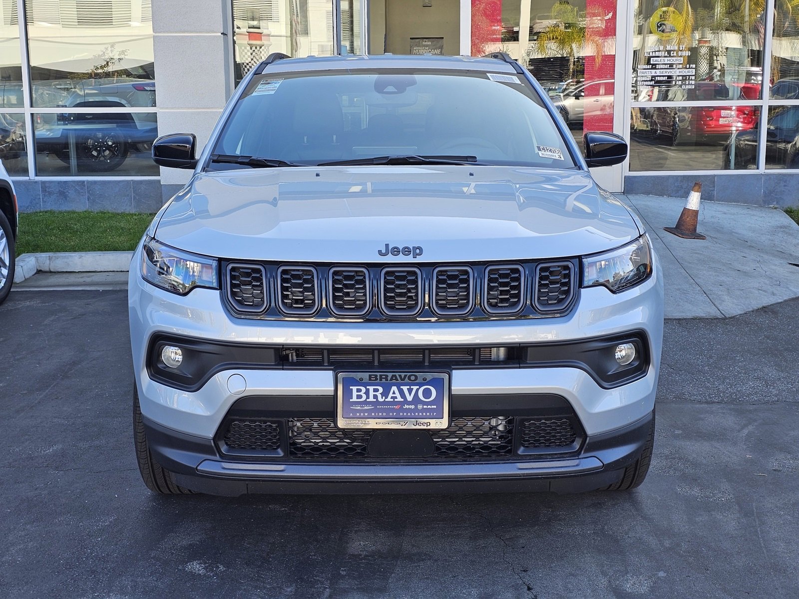New 2026 Jeep Compass Latitude image 2
