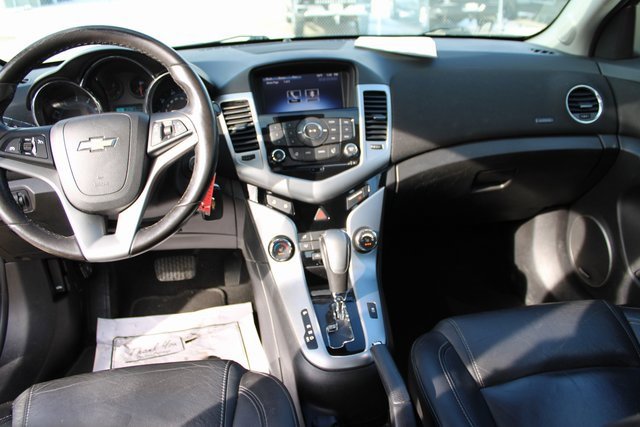 Used 2014 Chevrolet Cruze LT w/ Sun, Sound and Sport Package image 33