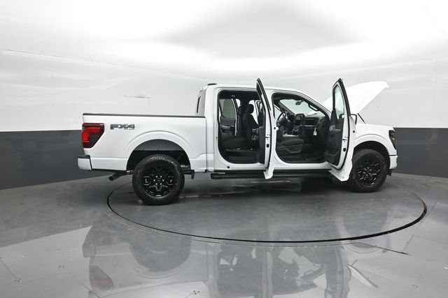 New 2026 Ford F150 XLT w/ Equipment Group 302A MID AWD/4WD image 42