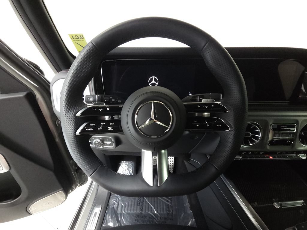 Certified 2025 Mercedes-Benz G 580 w/ Manufactur Interior Package image 12