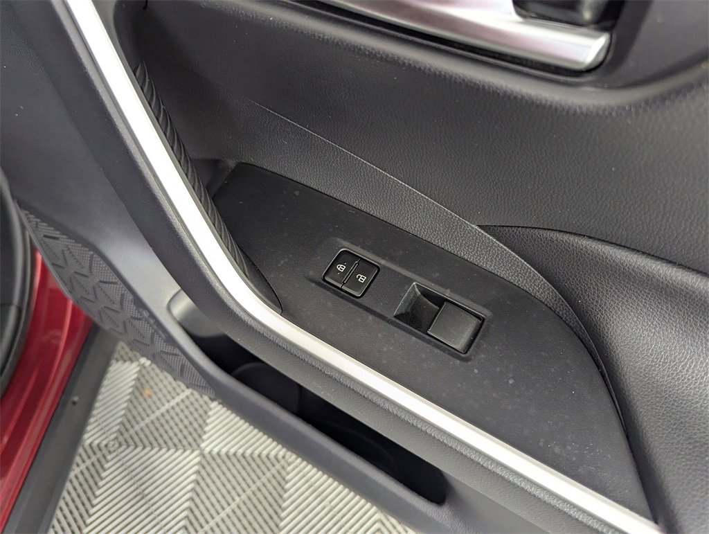 Used 2019 Toyota RAV4 XLE image 36