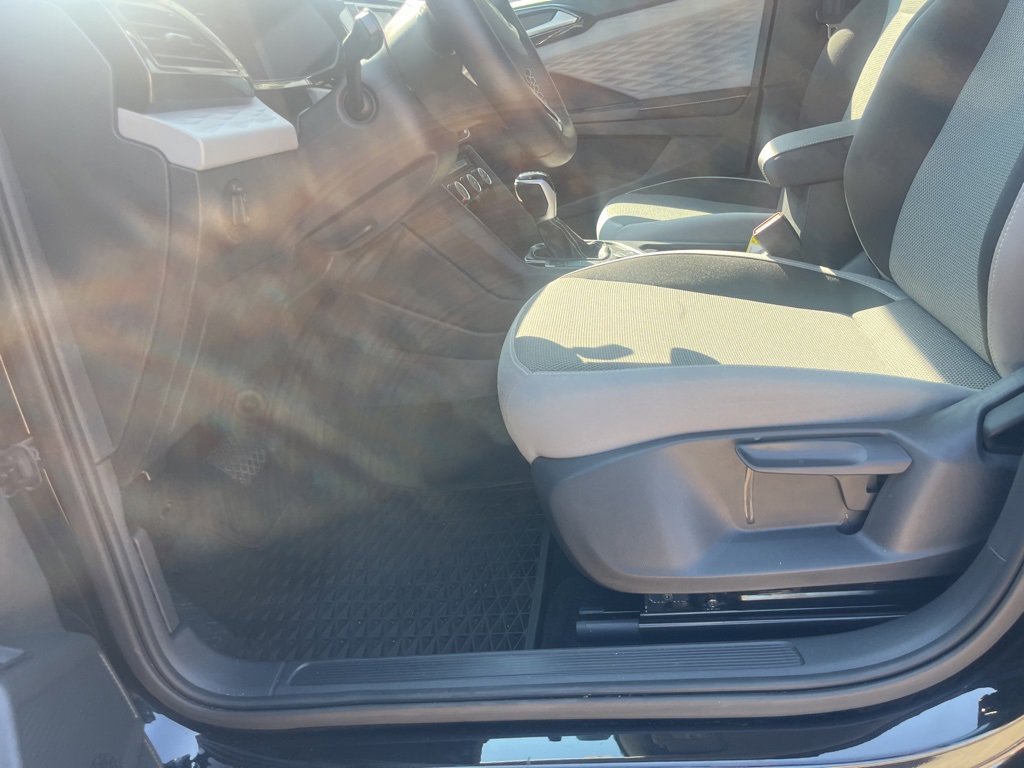 Used 2024 Volkswagen Taos S image 7