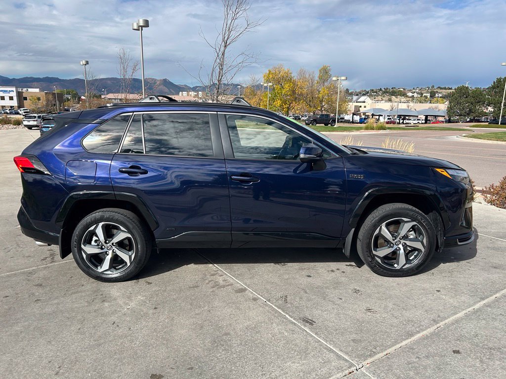 Used 2024 Toyota RAV4 SE w/ Weather & Moonroof Package AWD/4WD image 10