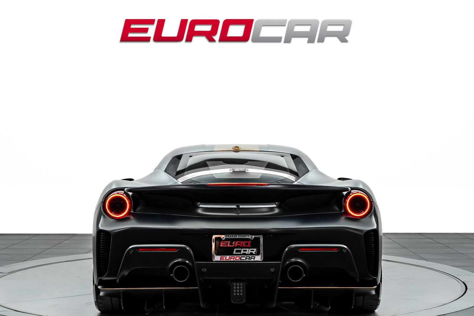 Used 2020 Ferrari 488 Pista Coupe RWD image 4