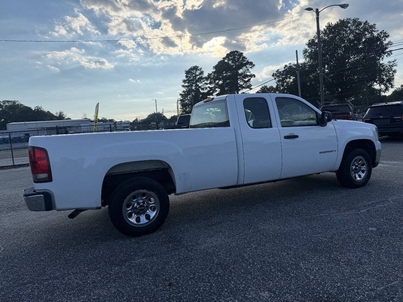 Used 2007 GMC Sierra 1500 W/T RWD image 14