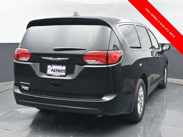 New 2026 Chrysler Voyager LX image 5