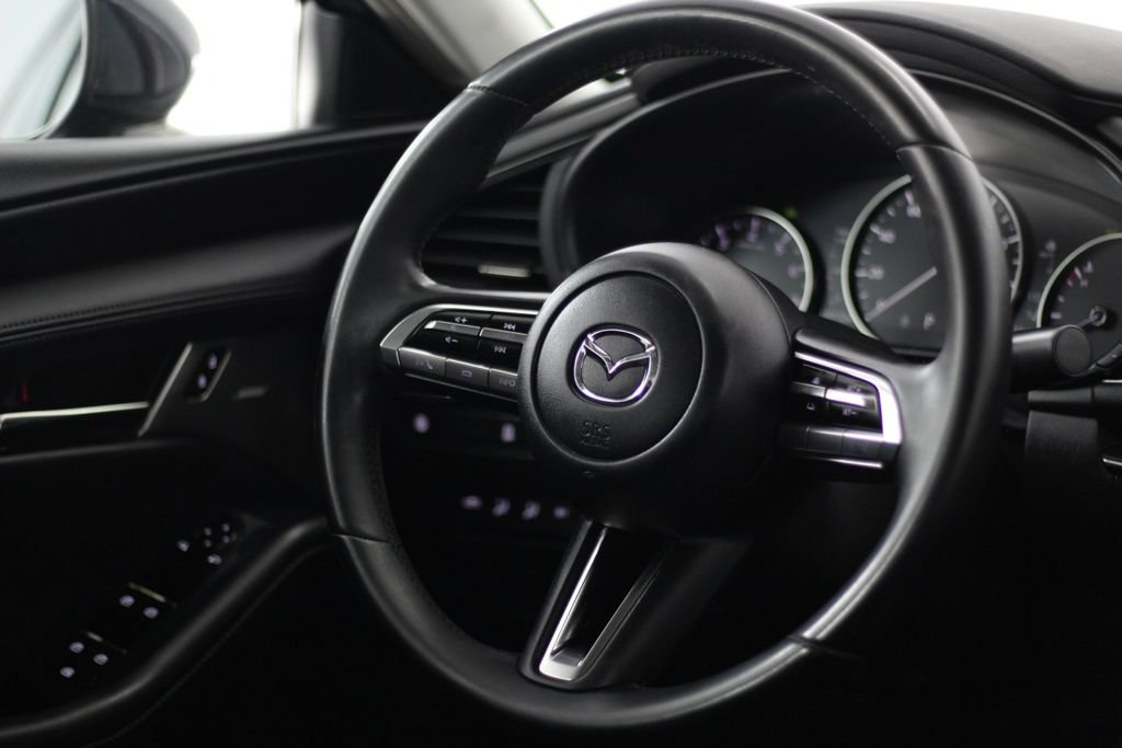 Used 2019 MAZDA MAZDA3 Sedan w/ Preferred Package FWD image 11