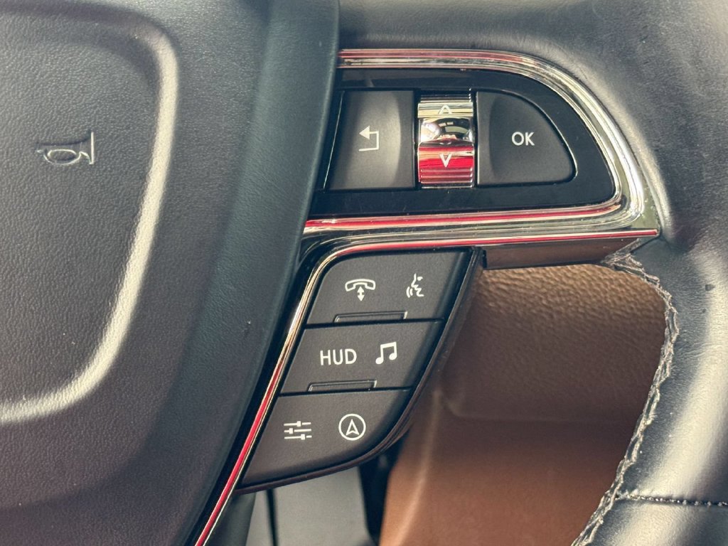 Certified 2023 Lincoln Navigator Reserve AWD/4WD image 21