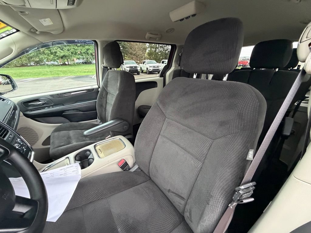 Used 2015 Dodge Grand Caravan SXT FWD image 7