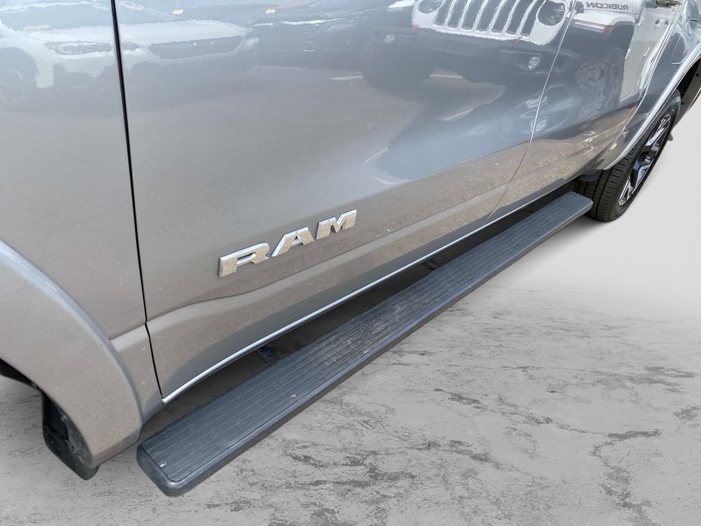 Used 2025 RAM 1500 Laramie w/ Sport Appearance Package AWD/4WD image 13