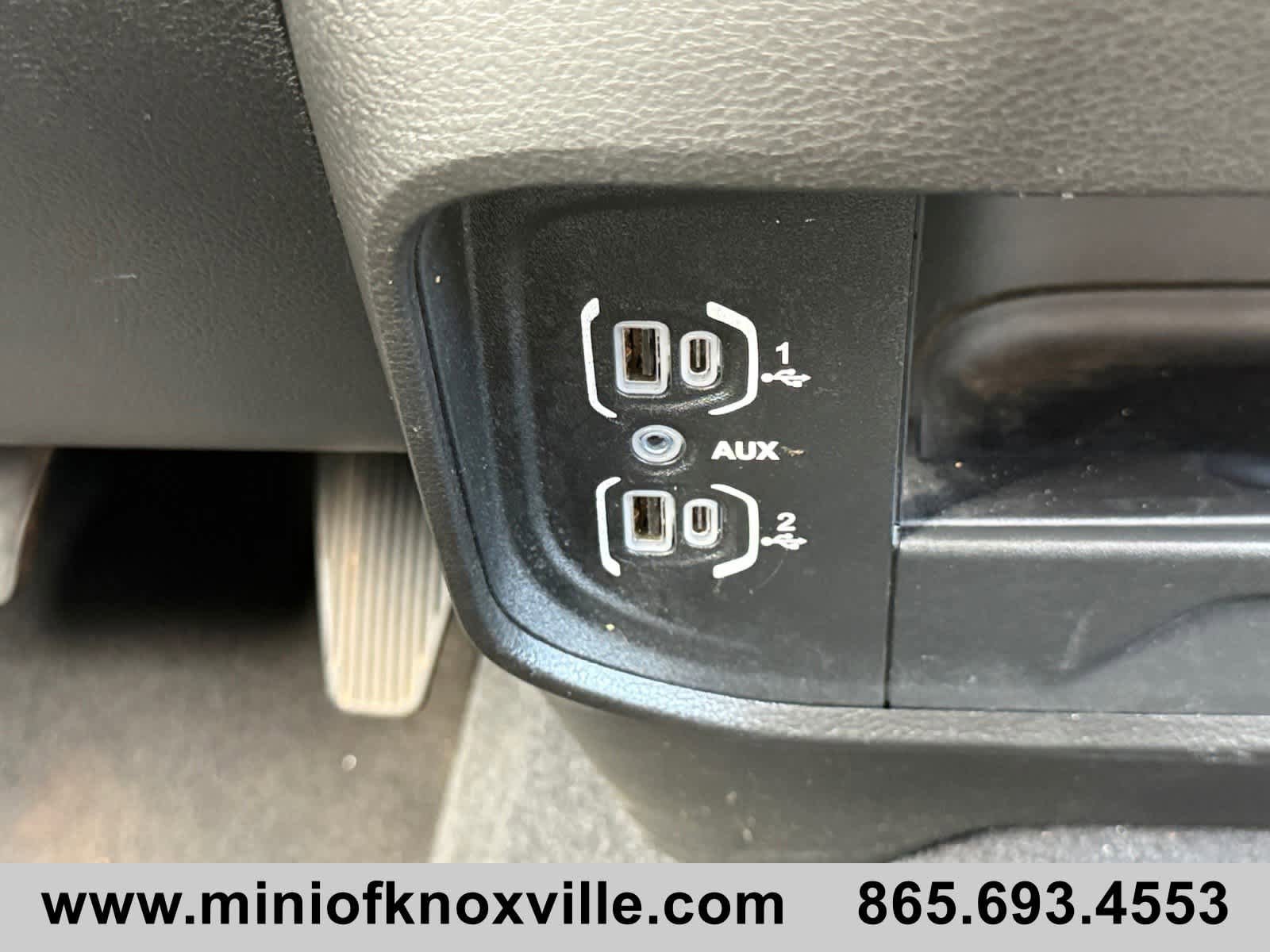Used 2024 RAM 3500 Big Horn AWD/4WD image 30