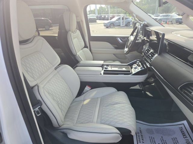 Certified 2022 Lincoln Navigator Black Label AWD/4WD image 28