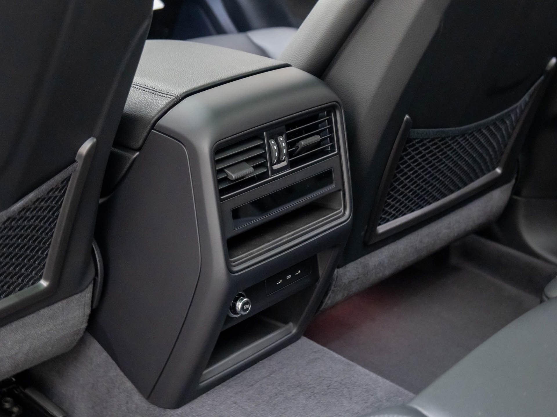 Certified 2025 Porsche Cayenne image 19