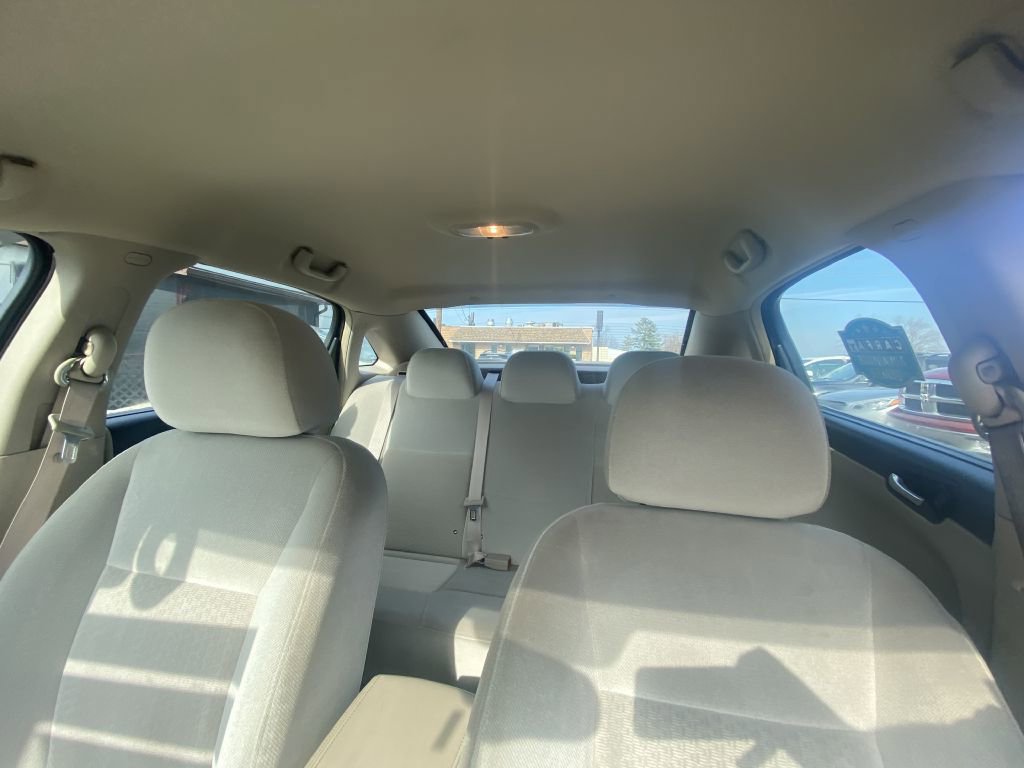 Used 2010 Chevrolet Impala LT w/ Convenience Package image 18