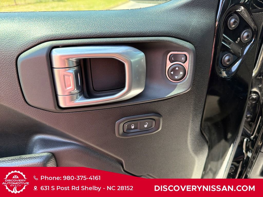 Used 2023 Jeep Wrangler Willys image 11