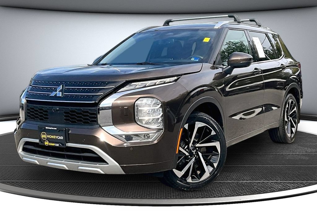 Used 2022 Mitsubishi Outlander SEL AWD/4WD image 3