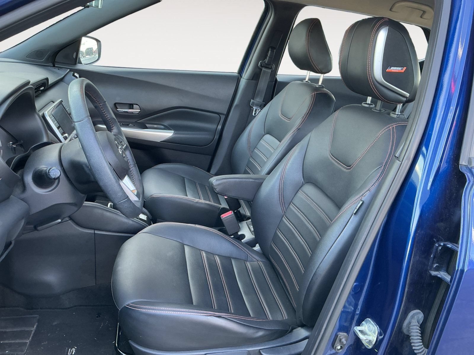 Used 2019 Nissan Kicks SR w/ SR Premium Package FWD image 9