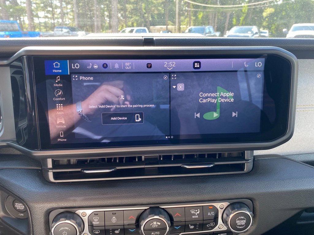 New 2025 Jeep Gladiator Sport image 28