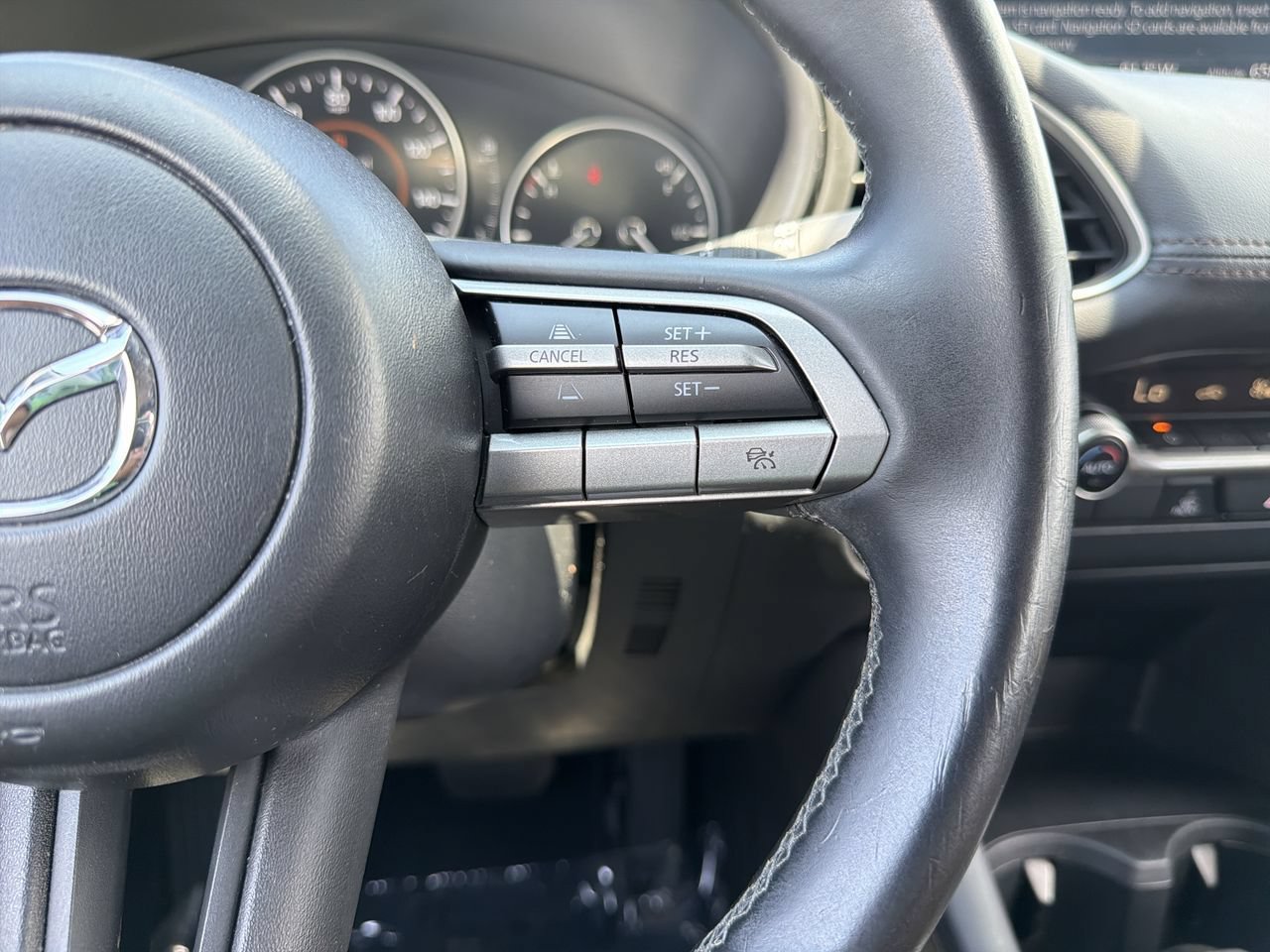 Used 2023 MAZDA MAZDA3 s FWD image 27