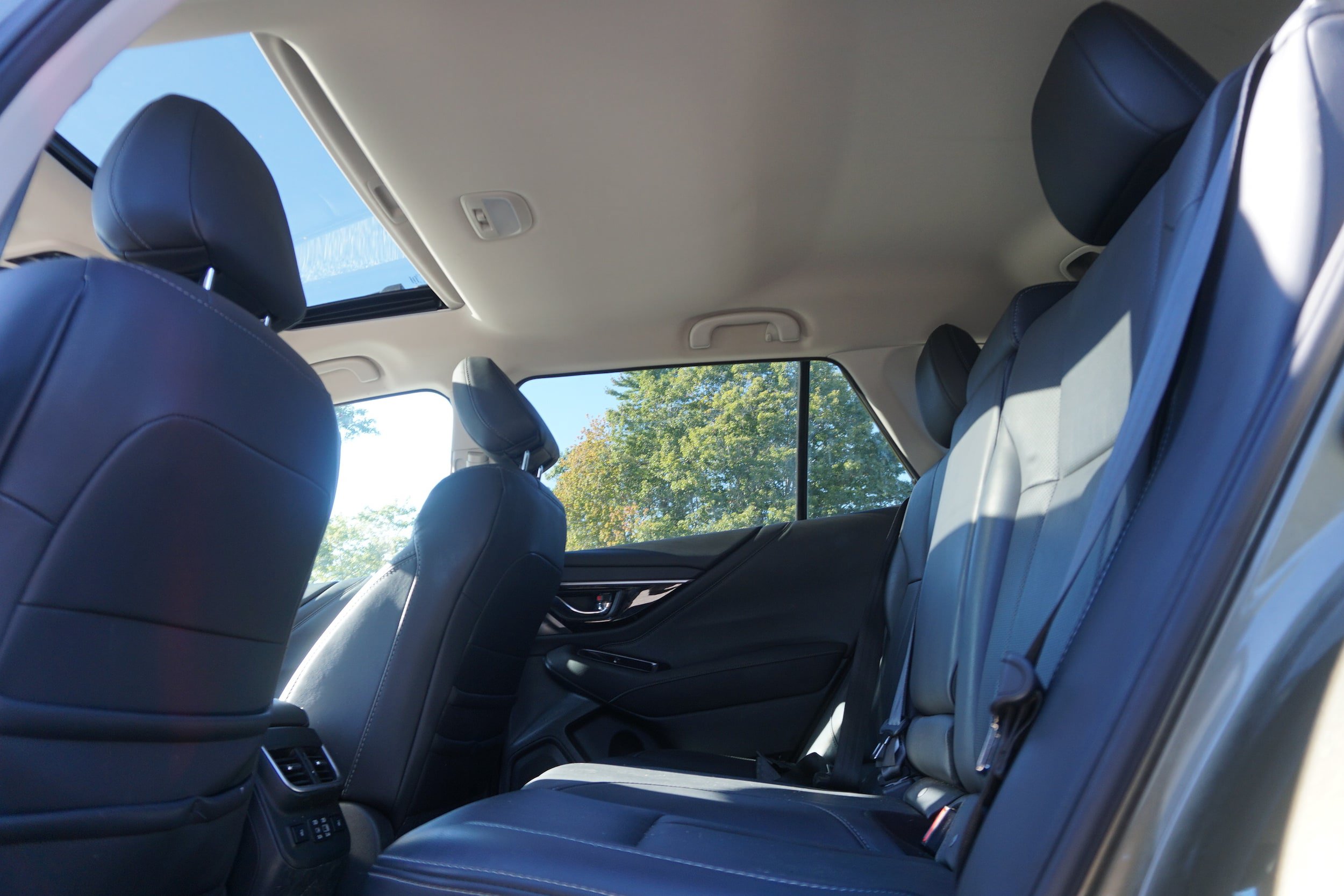 Used 2024 Subaru Outback Limited AWD/4WD image 15
