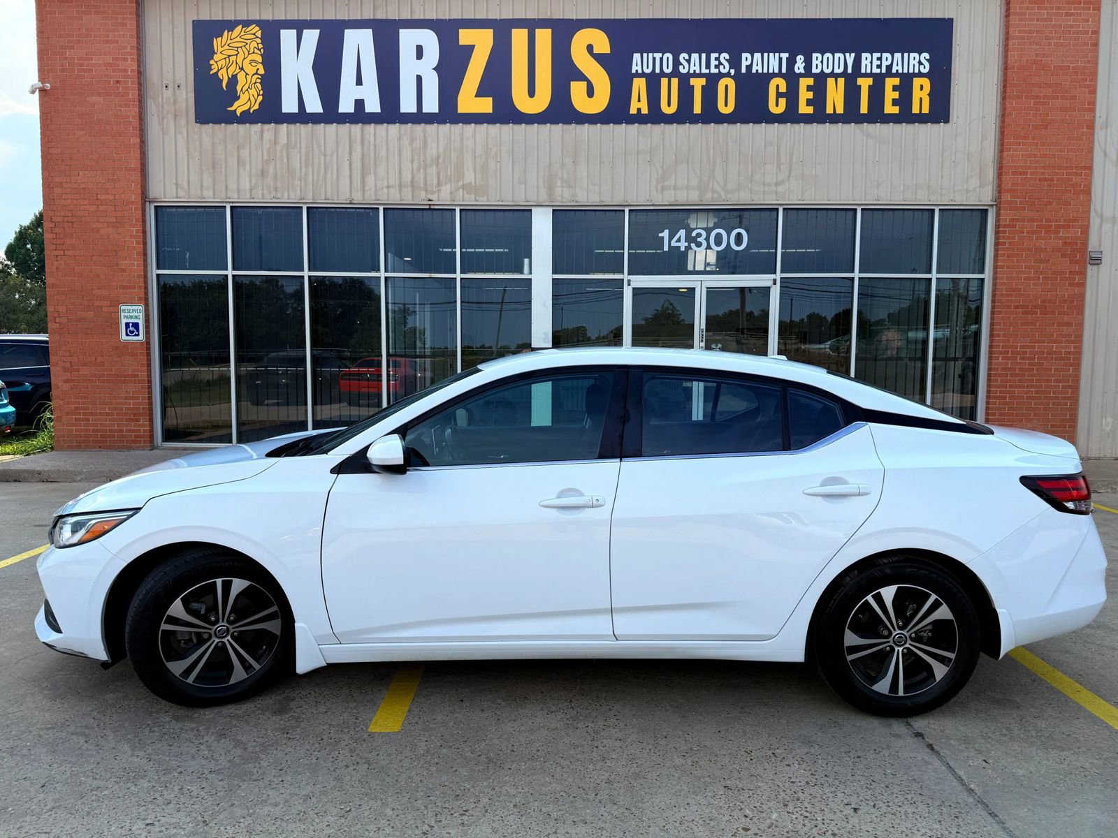 Used 2022 Nissan Sentra SV image 13
