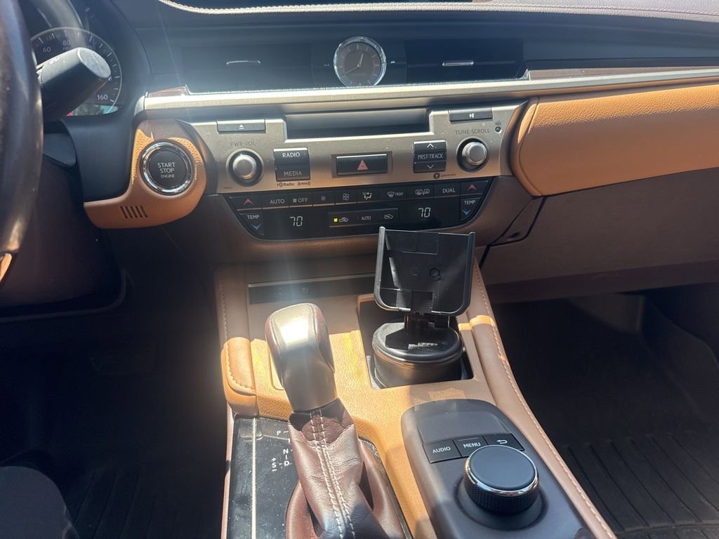 Used 2018 Lexus ES 350 w/ Premier Package FWD image 19