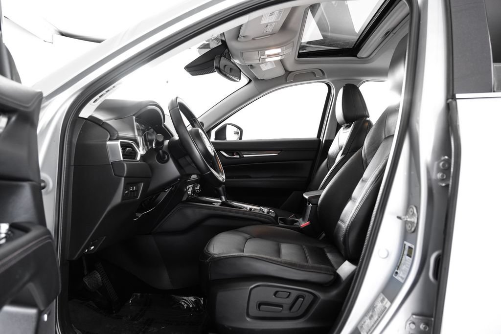 Used 2017 MAZDA CX-5 Grand Touring FWD image 3