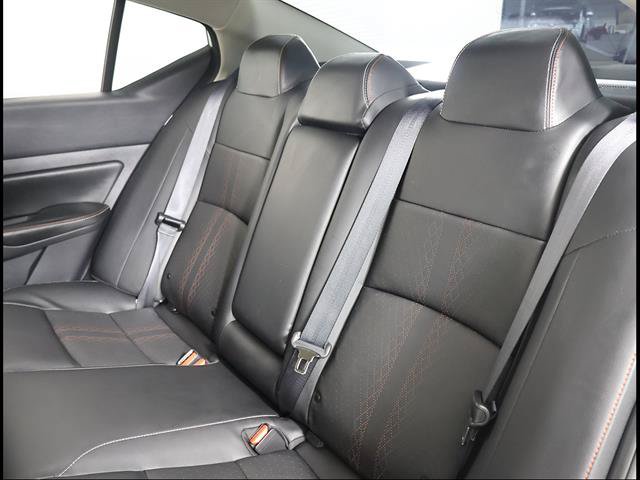 Used 2024 Nissan Altima 2.5 SR w/ SR Premium Package FWD image 10