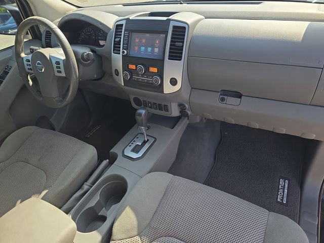 Used 2021 Nissan Frontier SV w/ Midnight Edition Floor Mats RWD image 11
