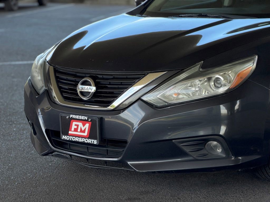 Used 2017 Nissan Altima 2.5 SL FWD image 9