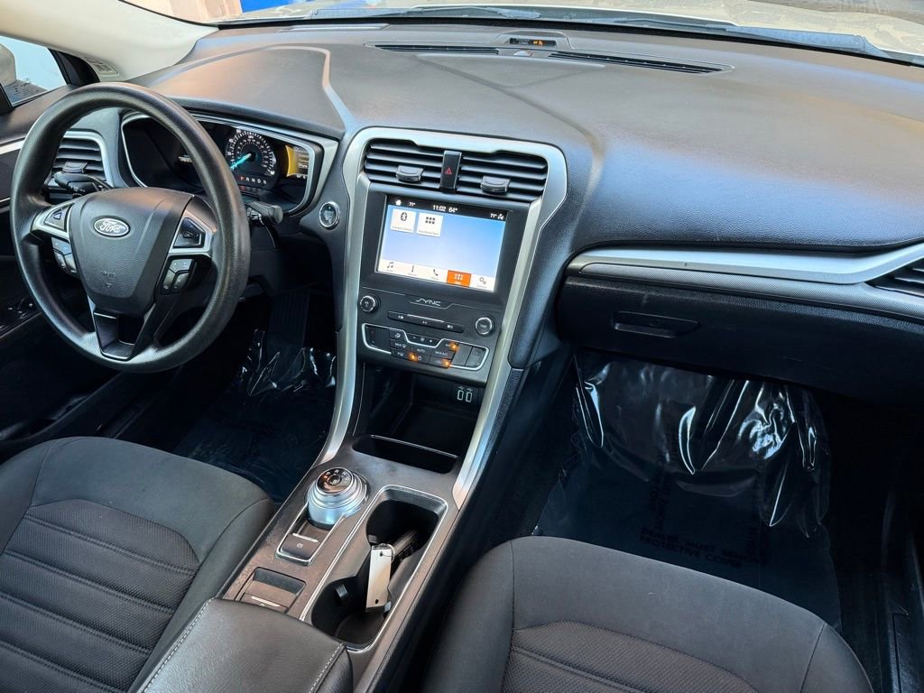 Used 2019 Ford Fusion SE FWD image 27