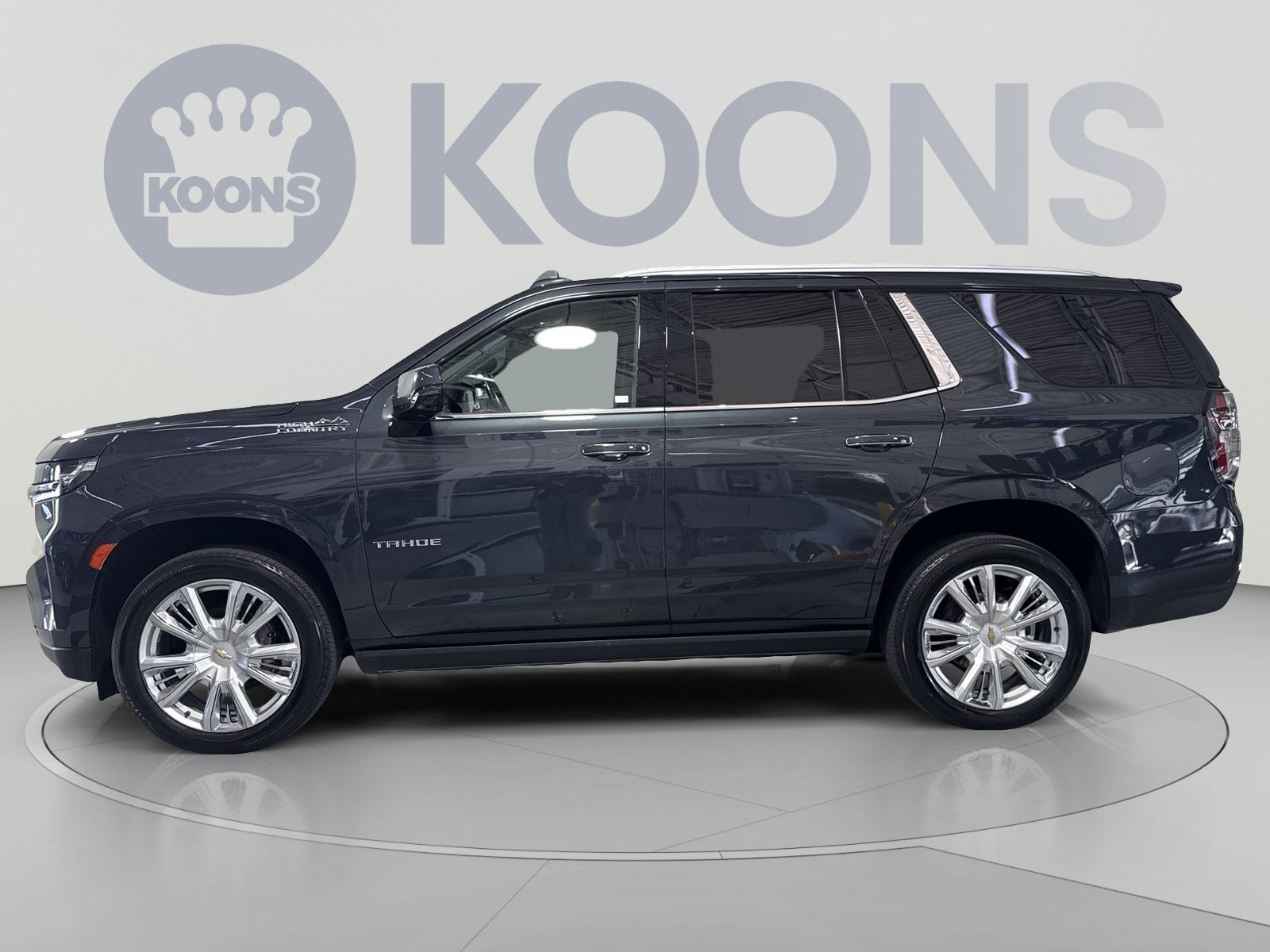 Used 2022 Chevrolet Tahoe High Country w/ Premium Package 2 AWD/4WD image 7