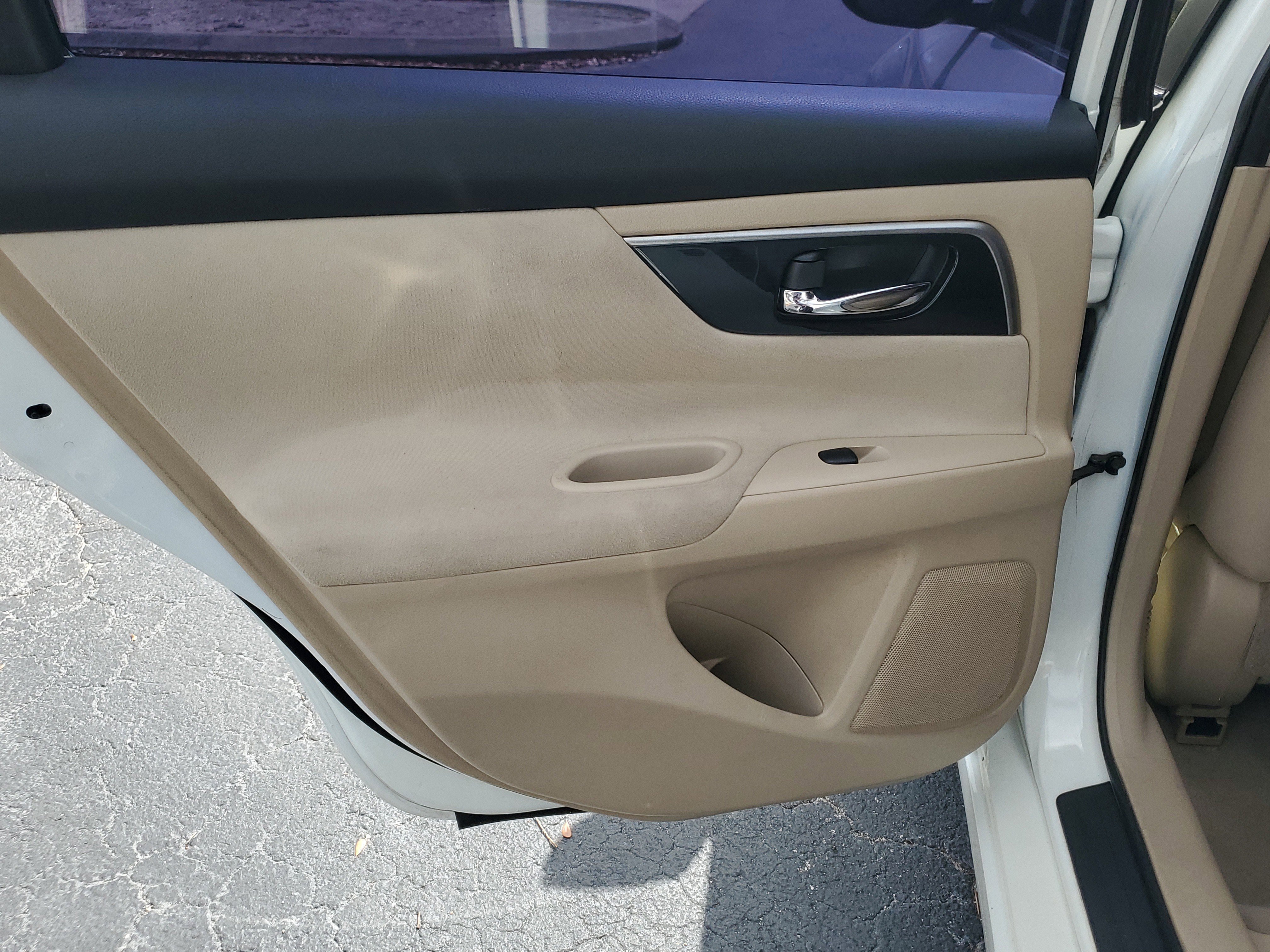 Used 2014 Nissan Altima 2.5 S w/ Sport Value Package image 11