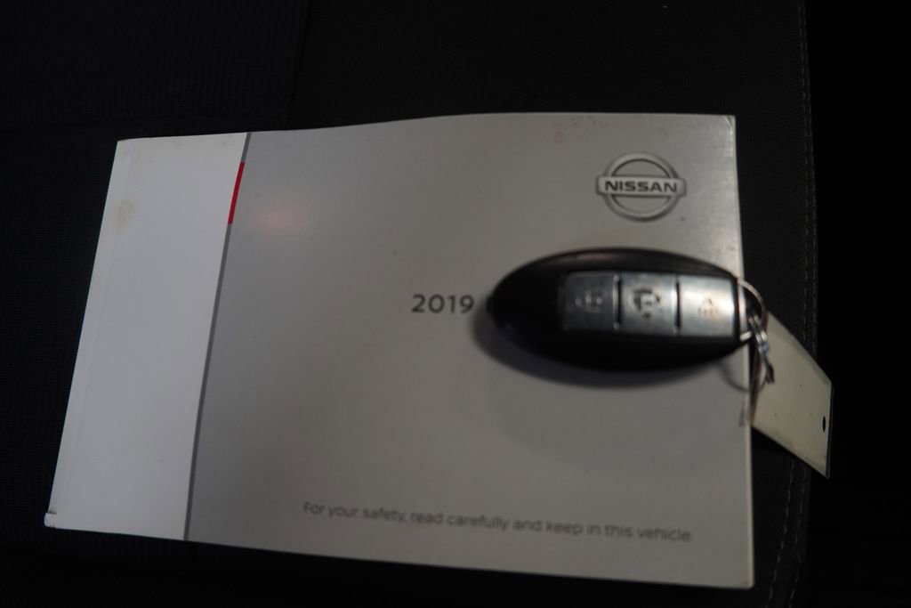 Used 2019 Nissan Titan SV AWD/4WD image 26