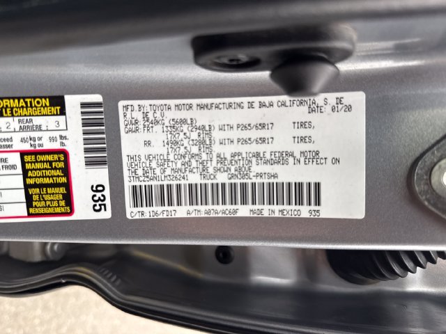 Used 2020 Toyota Tacoma TRD Sport w/ Technology Package AWD/4WD image 16