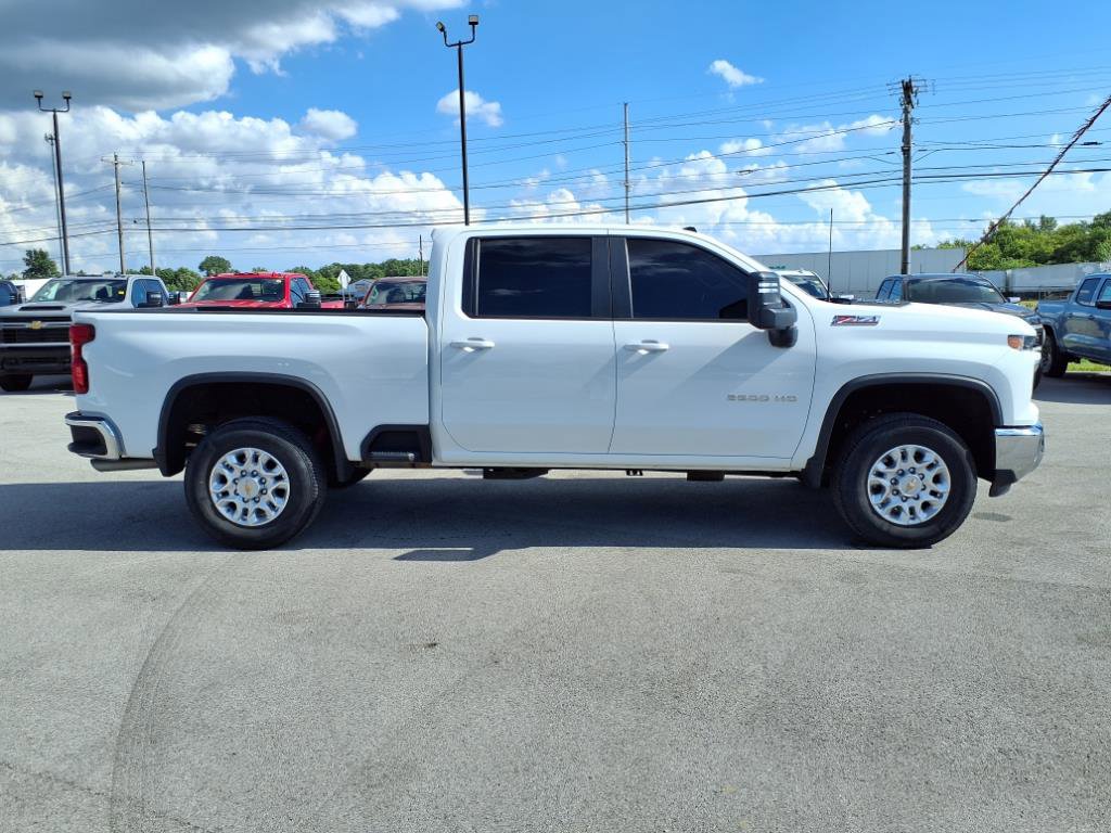 Used 2024 Chevrolet Silverado 2500 LT image 4