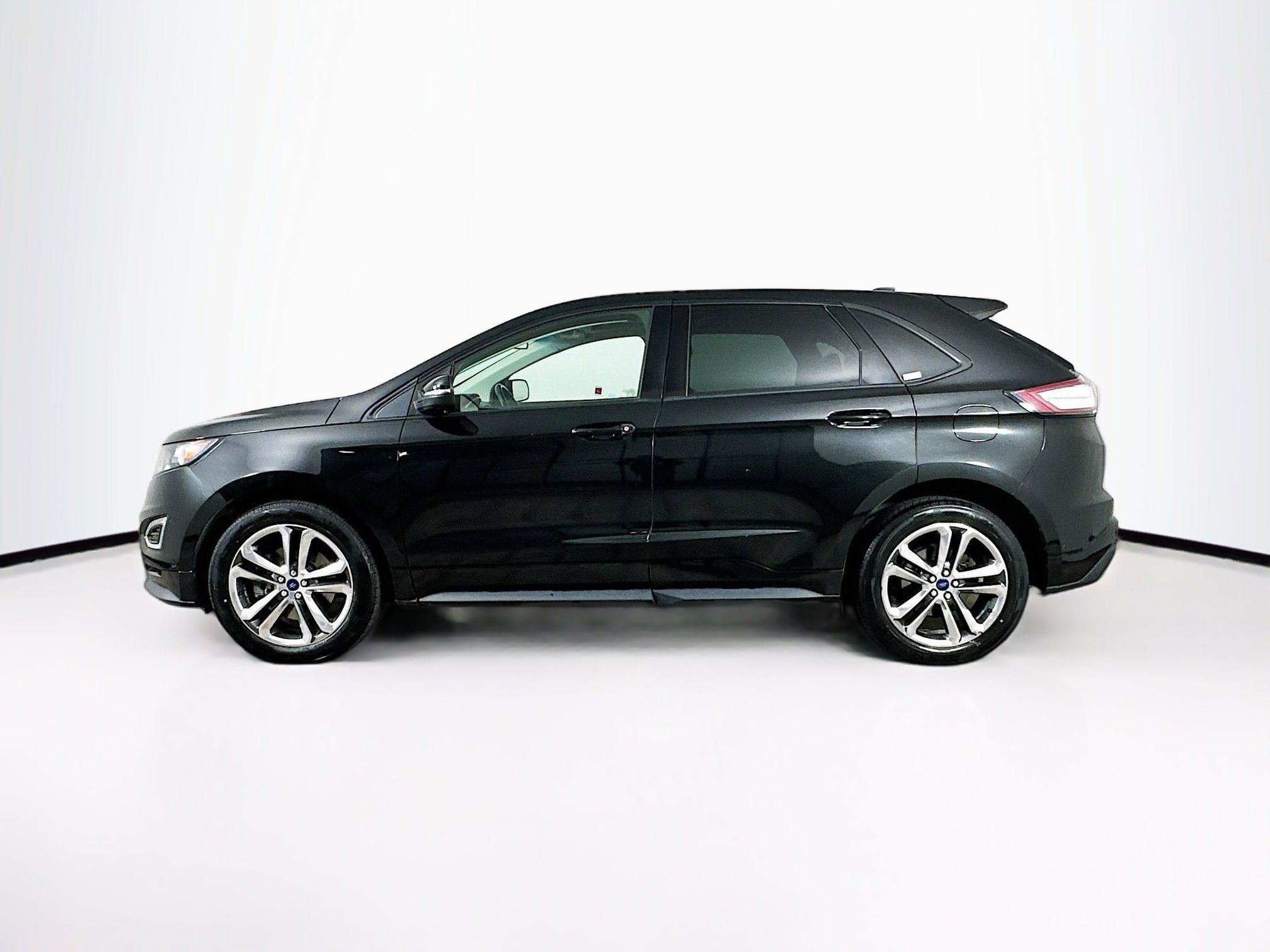 Used 2015 Ford Edge Sport w/ Equipment Group 401A image 4