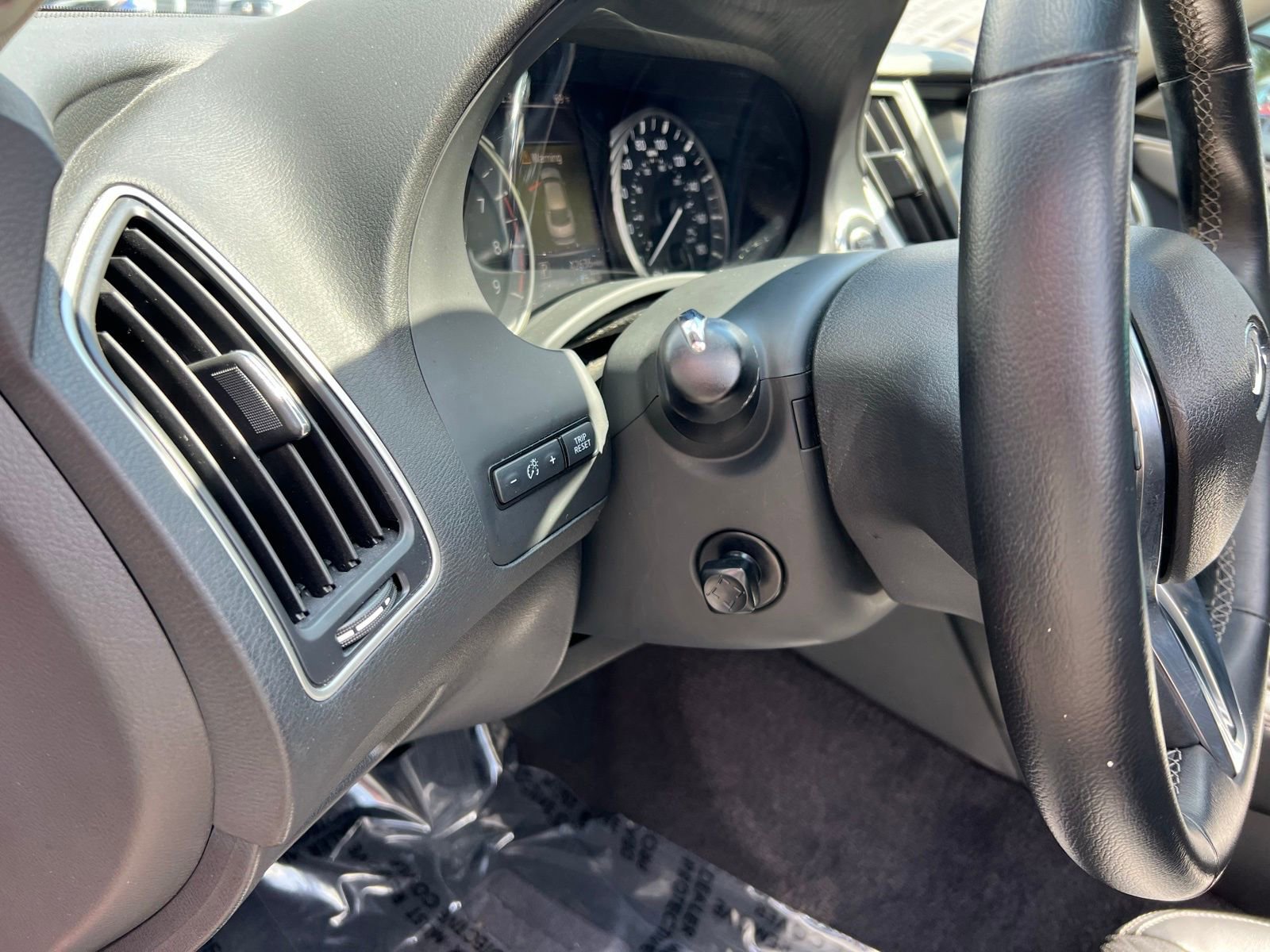 Used 2022 INFINITI Q50 Luxe w/ Cargo Package image 28