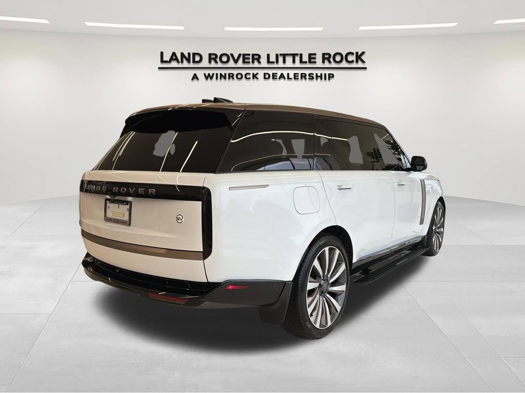 New 2026 Land Rover Range Rover SV AWD/4WD image 2