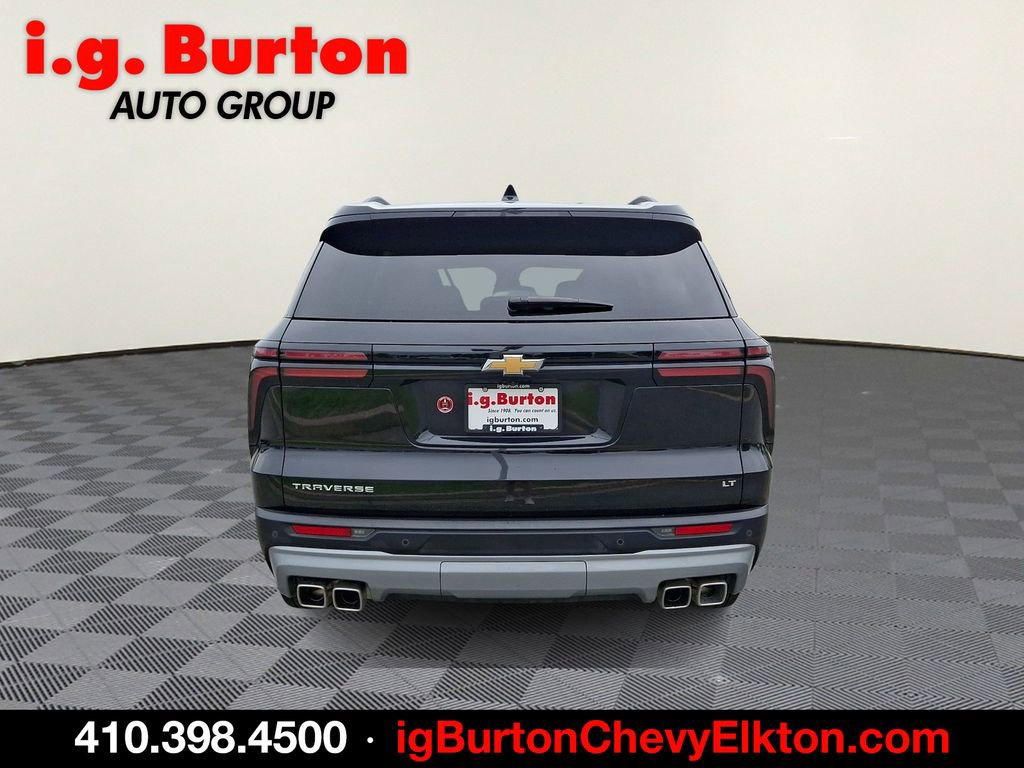 Used 2024 Chevrolet Traverse LT FWD image 5
