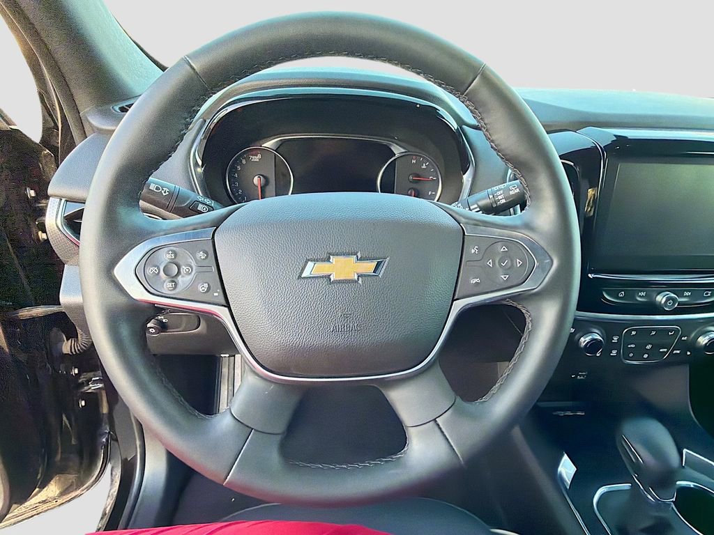 Used 2023 Chevrolet Traverse Premier w/ Redline Edition image 11